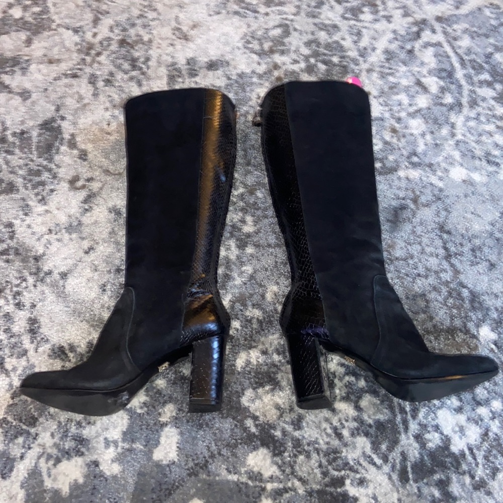 Anne Klein 6.5 boots